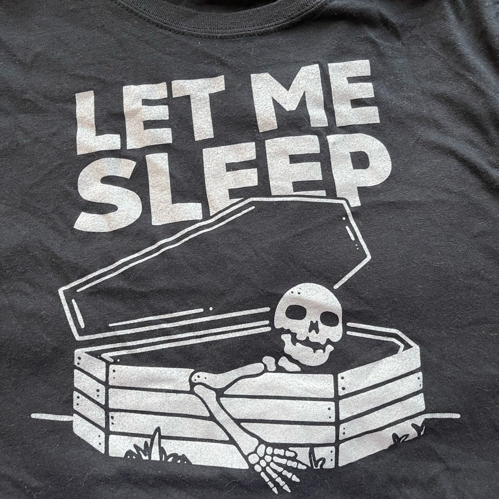 Woman’s Halloween tee